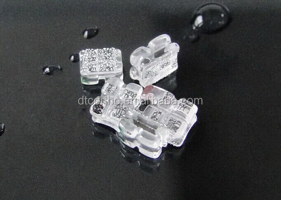Ορθοδοντική θεραπεία με DTC Sapphire Bracket Dental Brace Πρότυπο ISO